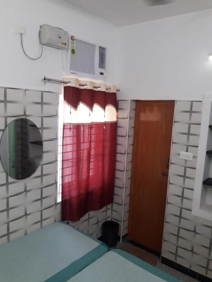Lakshmi Paradise Lodge A/C Pollāchi Eksteriør bilde